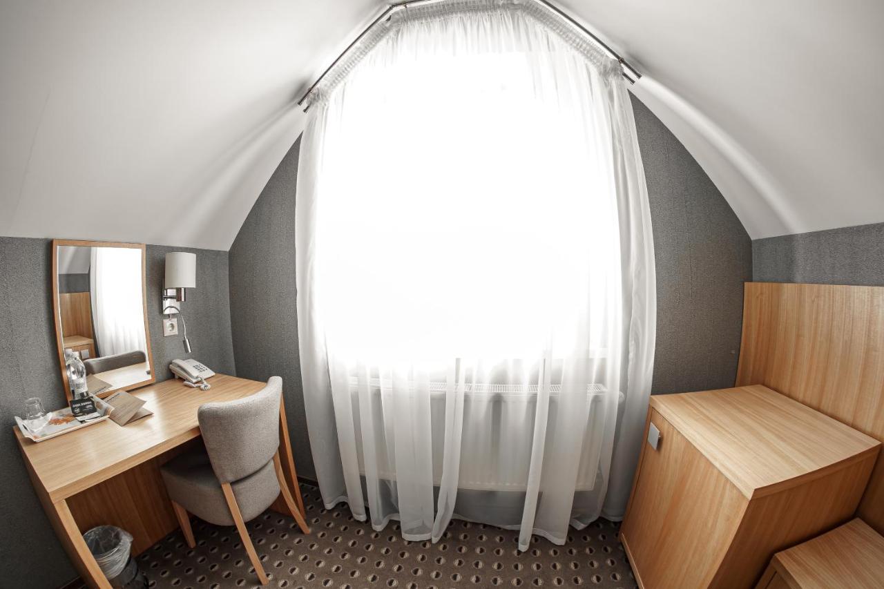Kolobok Hotel Kniahynynok ภายนอก รูปภาพ
