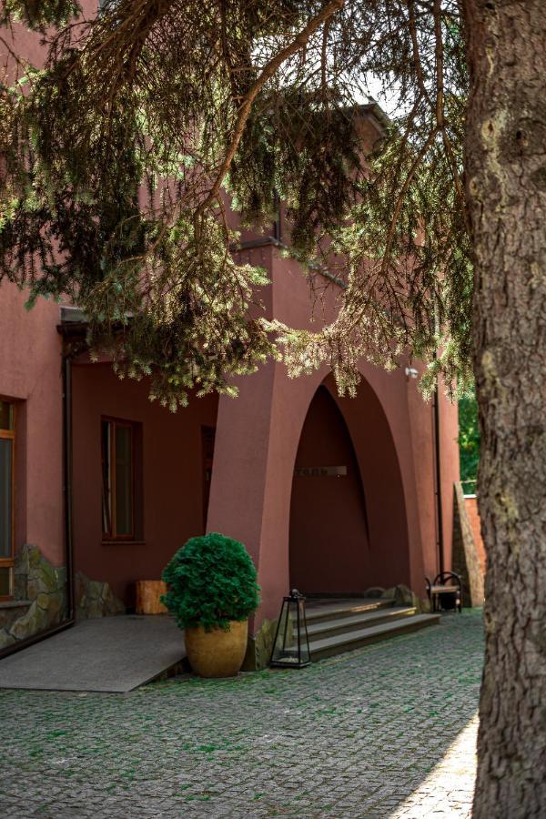 Kolobok Hotel Kniahynynok ภายนอก รูปภาพ